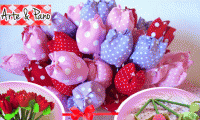 Lembrancinha esgotada para o dia das mães, disponível apenas para outros eventos! 12 Lápis Decorados em Forma de Tulipa de R$ 30,00 por R$ 12,00.