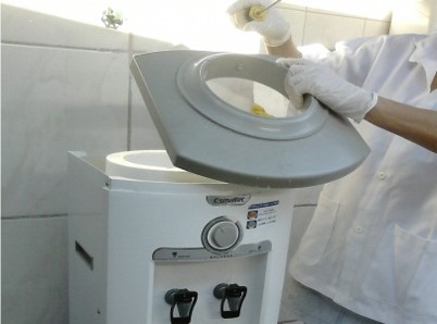 Higienização e desinfecção de gelágua com gás ozônio na Ligue Gelágua.