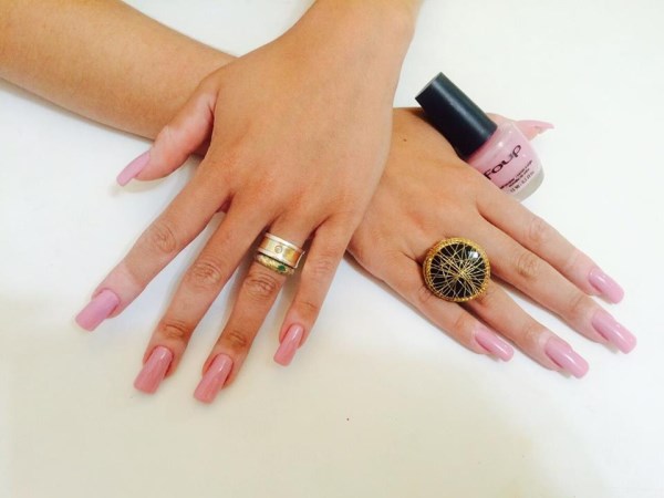 Manicure + Pedicure + Design de Sobrancelhas na Mãos de Dondoca
