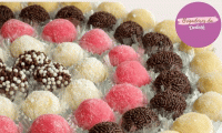 Brigadeiros da Dedeth deixa seu evento ainda mais delicioso! Escolha entre: 100 salgados fritos Ou Kit 01 bolo vulcão + 100 salgadinhos fritos + 100 docinhos, a partir de R$34,90;